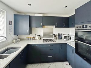 Photo 8- click for photo gallery